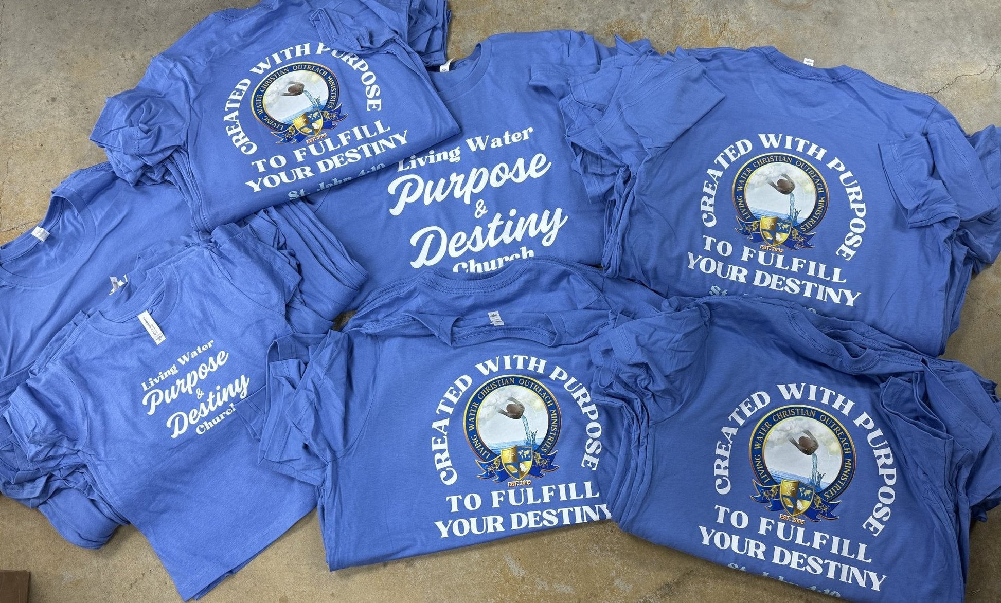 Custom Logo T-Shirts – 100% Cotton Gildan Softstyle Show Off Your Threads